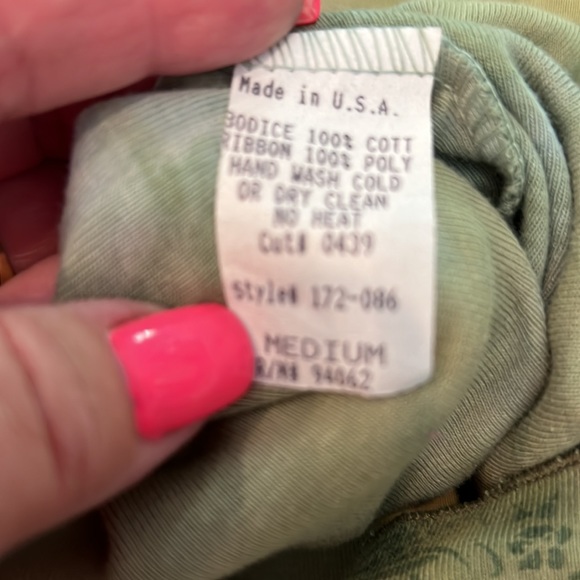 Bell Sleeve Tie Die Graphic Tee - Picture 7 of 9